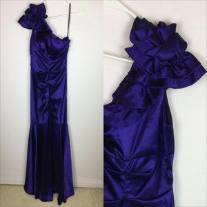 Escape One Shoulder Mermaid Gown Size 4 Womans Purple Satin Buit in Bra Stretch